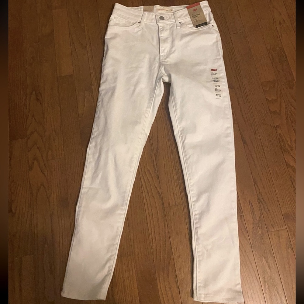 Levi’s High Rise Skinny Jeans